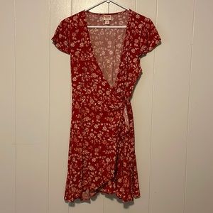 Cute faux wrap burnt brown/orange dress
